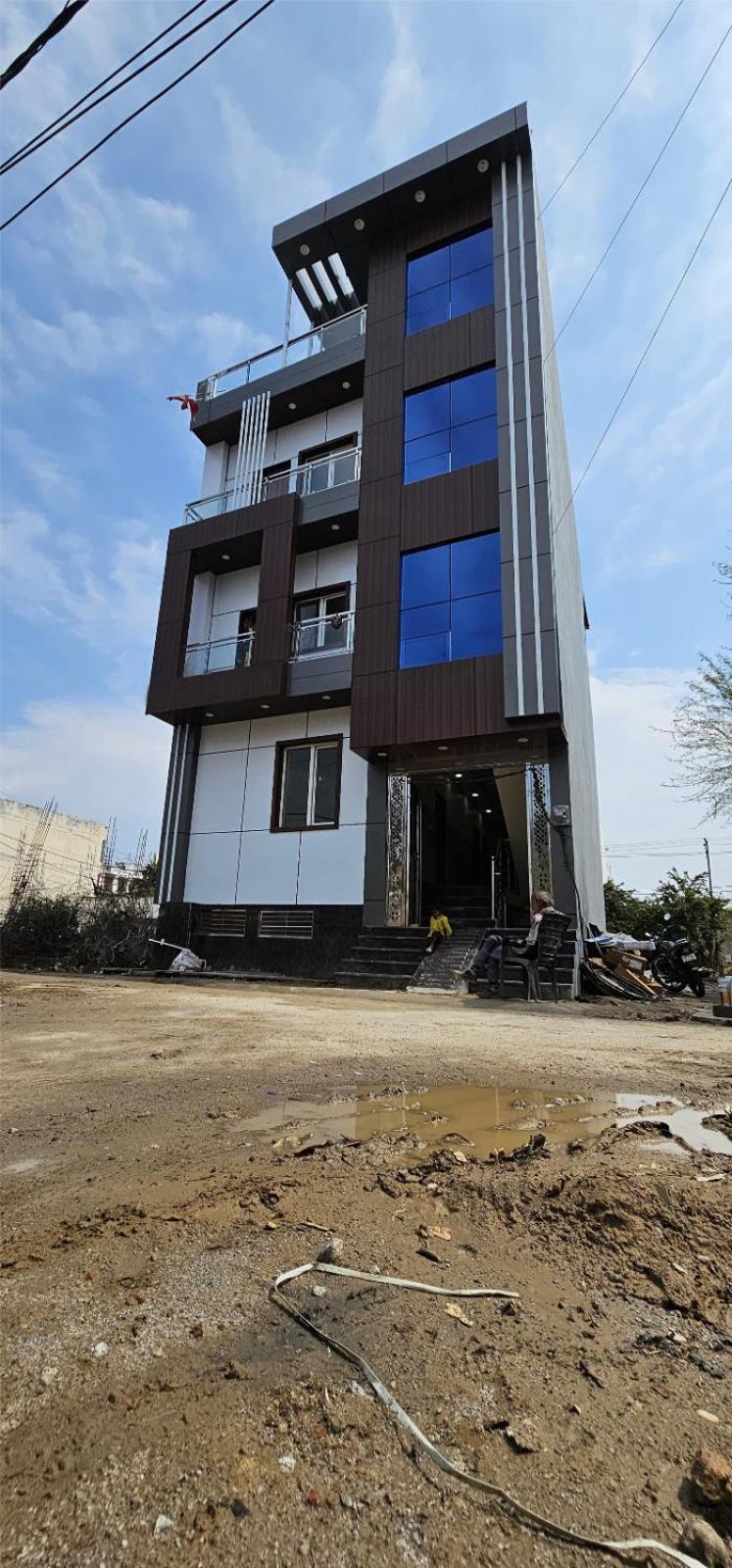 The Lord Krishna Residency Vrindavan Hotel Exterior photo